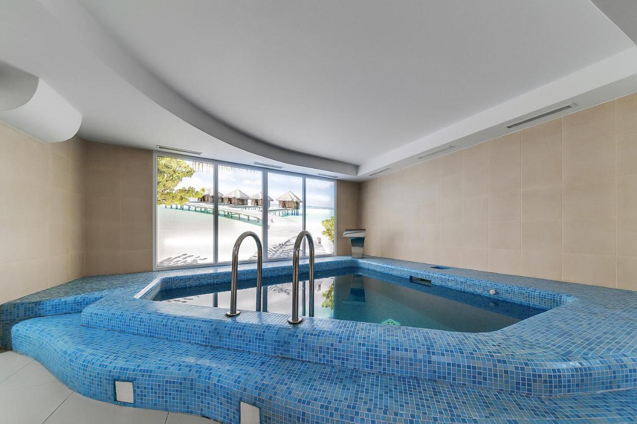 Soborniy Hotel Zaporizhia エクステリア 写真
