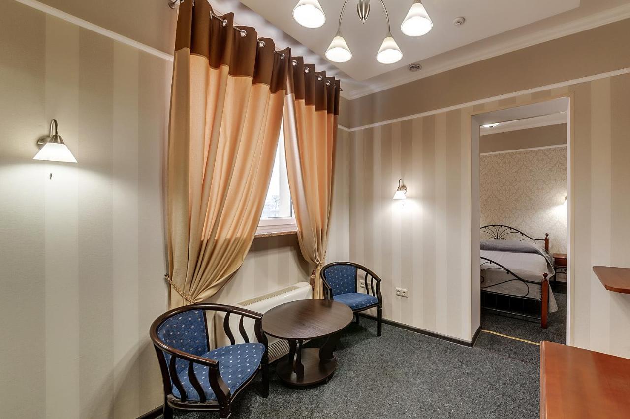 Soborniy Hotel Zaporizhia エクステリア 写真
