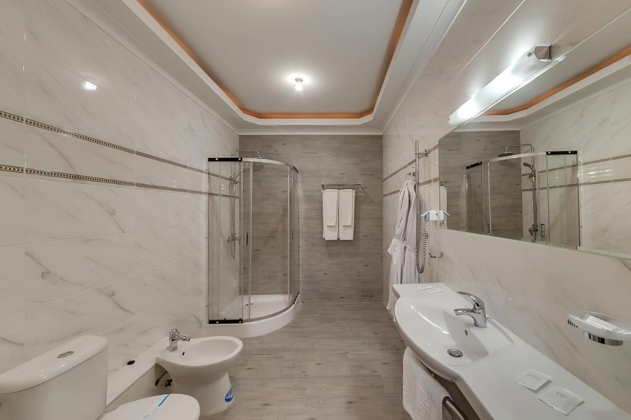 Soborniy Hotel Zaporizhia エクステリア 写真