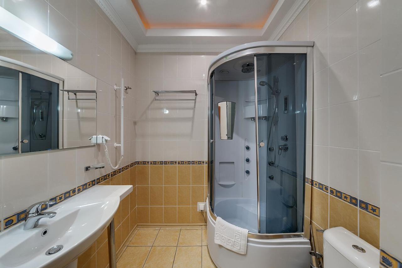 Soborniy Hotel Zaporizhia エクステリア 写真